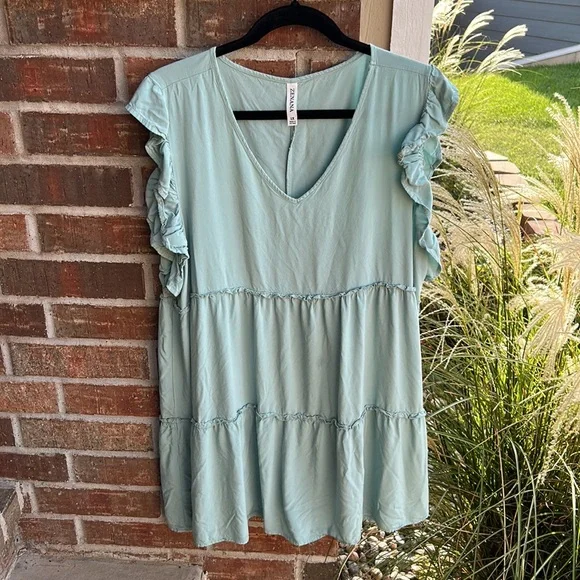 ZENANA Ladies 1X Mint Tiered Tunic or Minidress w/slight ruffles - Picture 2 of 8